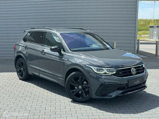 Volkswagen Tiguan 1.5 TSI R-Line Business+ 2021 Benzine 2