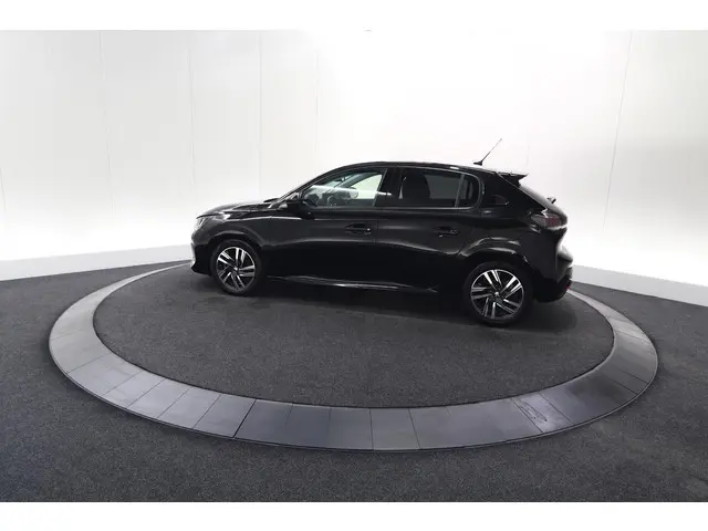Peugeot 208 PureTech 100 Allure Pack 2023 Benzine 64
