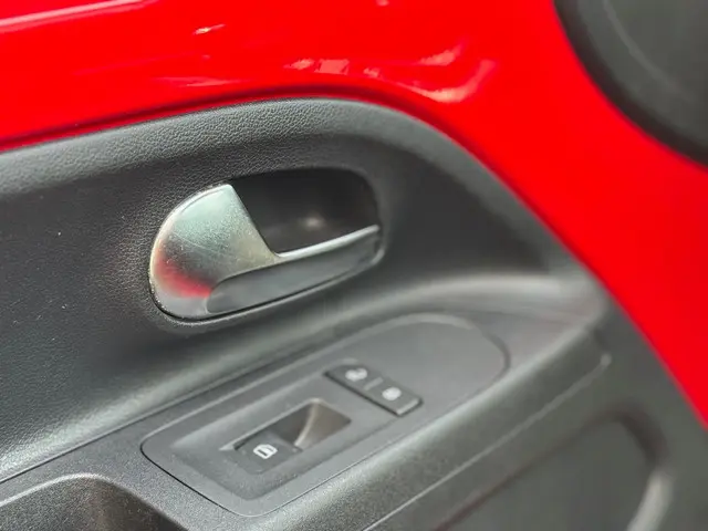 Volkswagen up! 1.0 move up! BlueMotion 2013 Benzine 6
