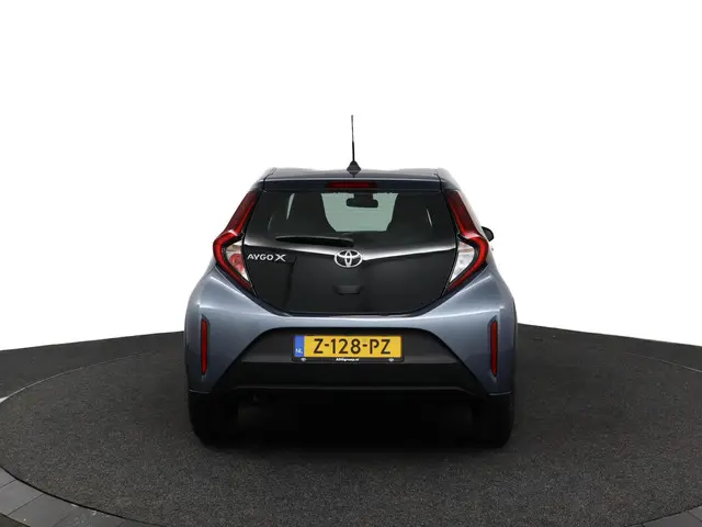 Toyota Aygo X 1.0 VVT-i MT Play 2024 Benzine 42