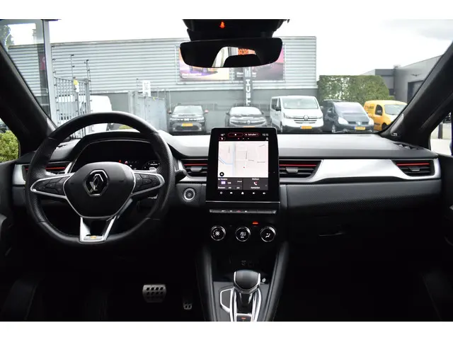 Renault Captur mild hybrid 160 EDC R.S. Line 2023 Benzine 9