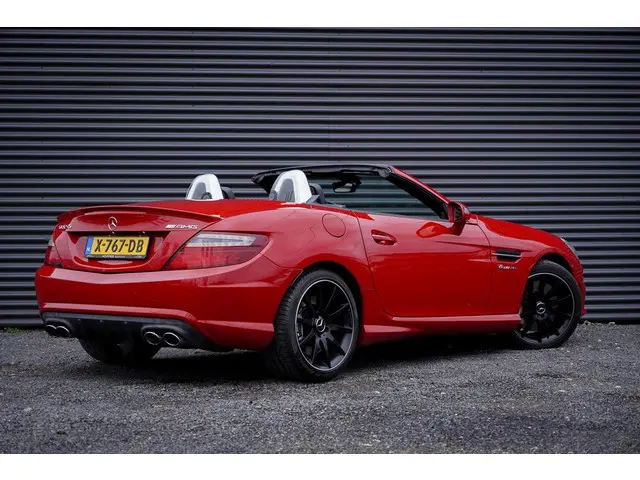 Mercedes-Benz SLK AMG 55 2012 Benzine 4