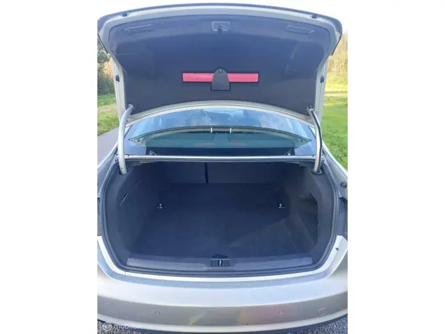 Audi A4 Limousine 1.8 TFSI 2012 Benzine 18