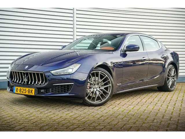 Maserati Ghibli 3.0 V6 GranLusso 2018 Benzine 31