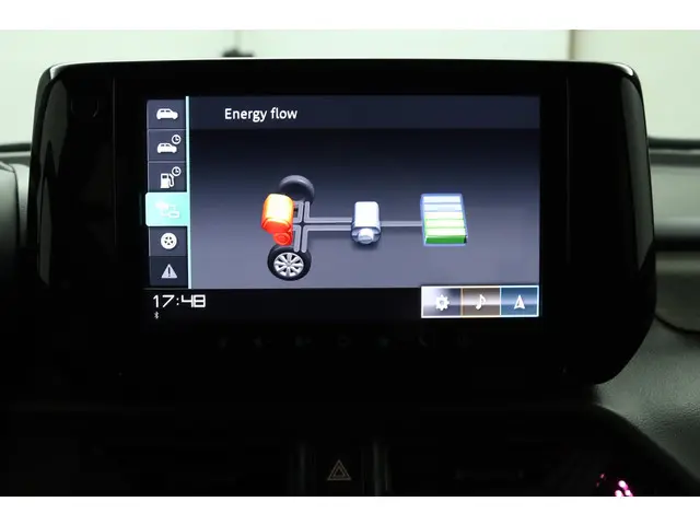 Suzuki Swift 1.2 Select Smart Hybrid 2025 Benzine 53