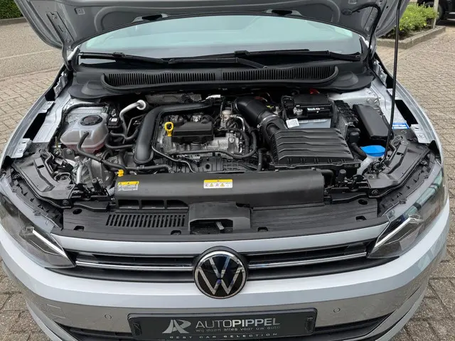 Volkswagen Polo 1.0 TSI Comfortline 2021 Benzine 36