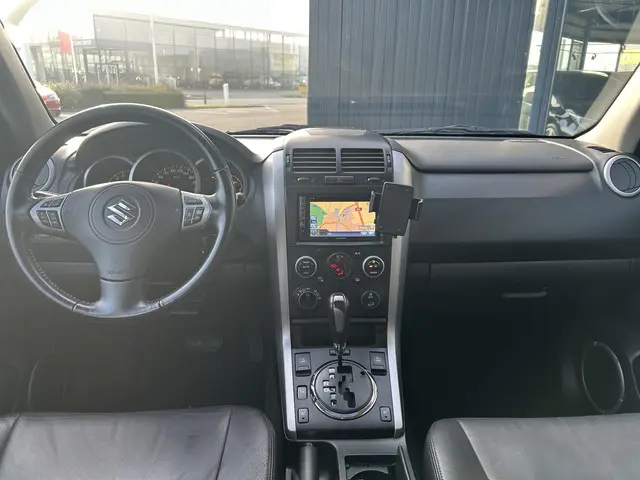 Suzuki Grand Vitara 2.4 Exclusive 2013 Benzine 20