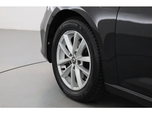 Renault Mégane Estate 1.3 TCe Limited 2020 Benzine 25