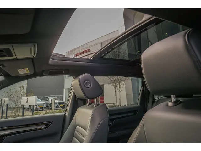 Honda CR-V 2.0i e:PHEV ADVANCE TECH 2025 Hybride Benzine 9