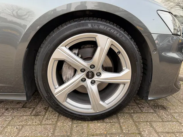 Audi A6 Avant 45 TFSI Pro Line 2021 Hybride Benzine 31