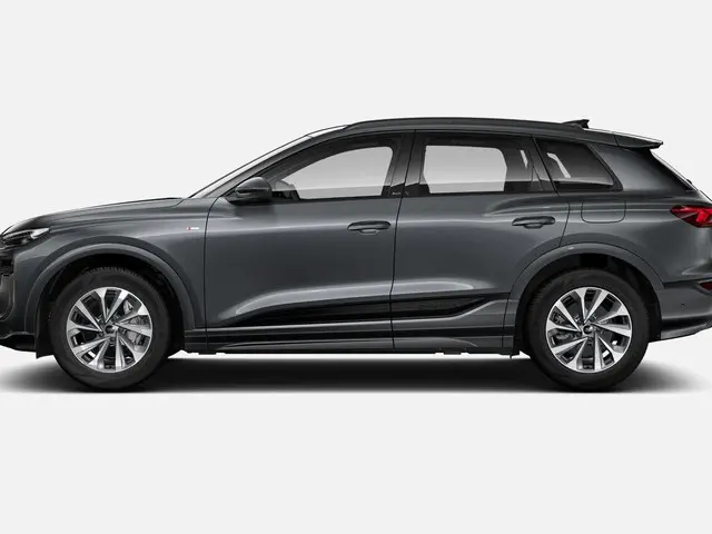 Audi Q6 e-tron Advanced edition 252 PK 2026 Elektrisch 8