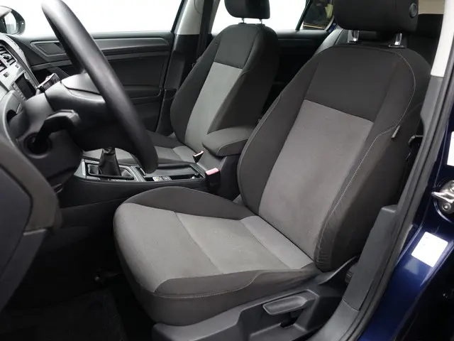 Volkswagen Golf 1.6 TDI Comfortline- 2013 Diesel 14