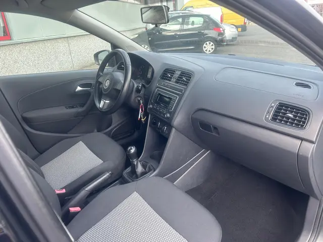 Volkswagen Polo 1.2 TSI highline 2014 Benzine 12