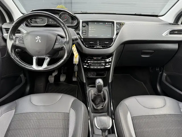 Peugeot 2008 1.2 PureTech Allure 2018 Benzine 7
