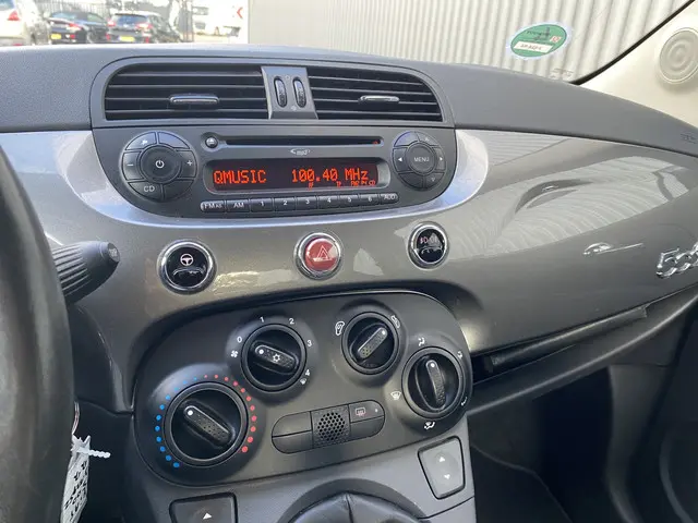 Fiat 500C 1.2 Lounge 2013 Benzine 13