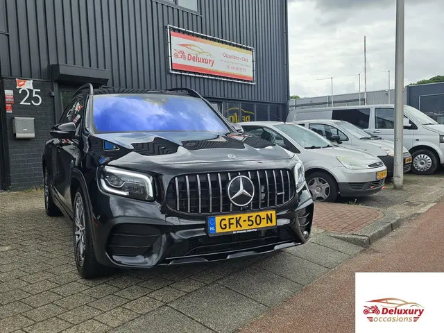 Mercedes-Benz GLB AMG 35 4MATIC Premium 2020 Benzine 2