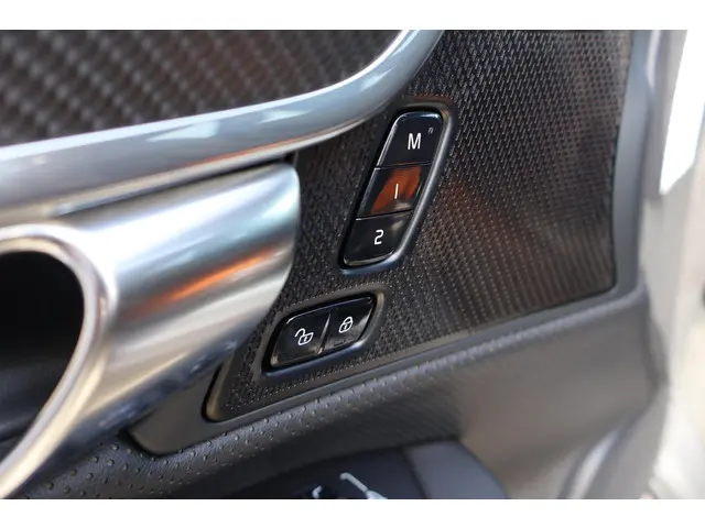 Volvo S90 2.0 B4 R-Design 2022 Benzine 20