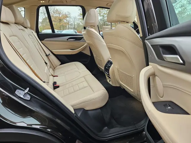 BMW X3 xDrive20i High Executive 2018 Benzine 30