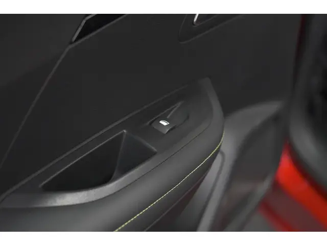 Peugeot 2008 PureTech 130 GT-Line 2020 Benzine 31