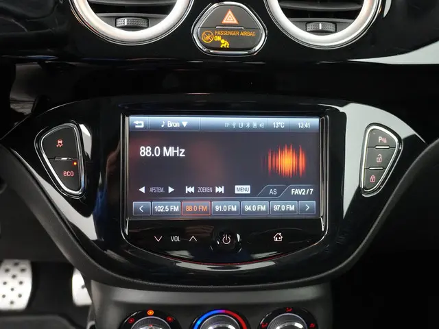 Opel ADAM 1.4 Turbo S 150pk 2015 Benzine 19