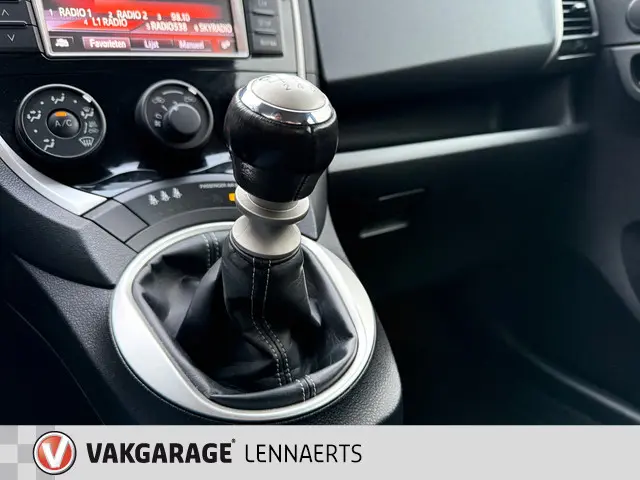 Toyota Verso-S 1.3 VVT-i Dynamic 2015 Benzine 16