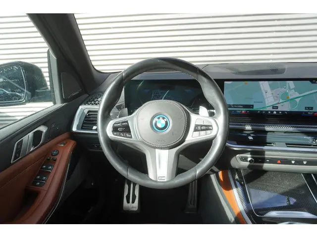 BMW X5 xDrive50e Launch Edition 2023 Hybride Benzine 7