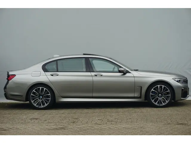 BMW 7 Serie 745Le xDrive 2019 Hybride Benzine 3