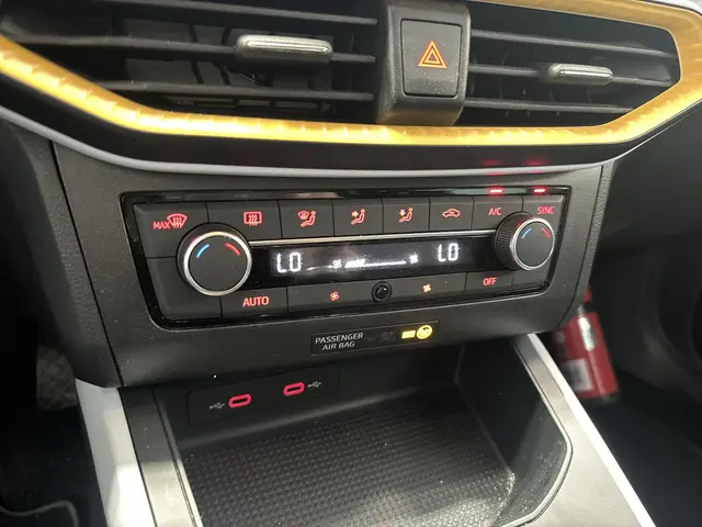 SEAT Arona 1.0 TSI 110pk Style 2021 Benzine 10