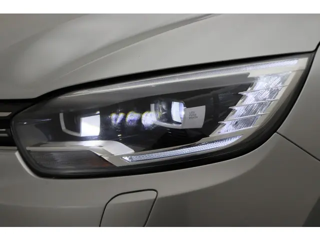 Renault Grand Scénic 1.3 TCe Limited 7p. 2022 Benzine 26