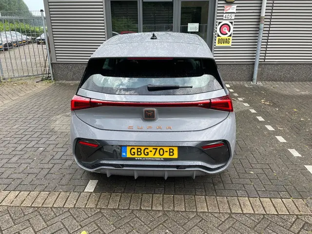 CUPRA Born Copper Edition 62 kWh 2022 Elektrisch 8
