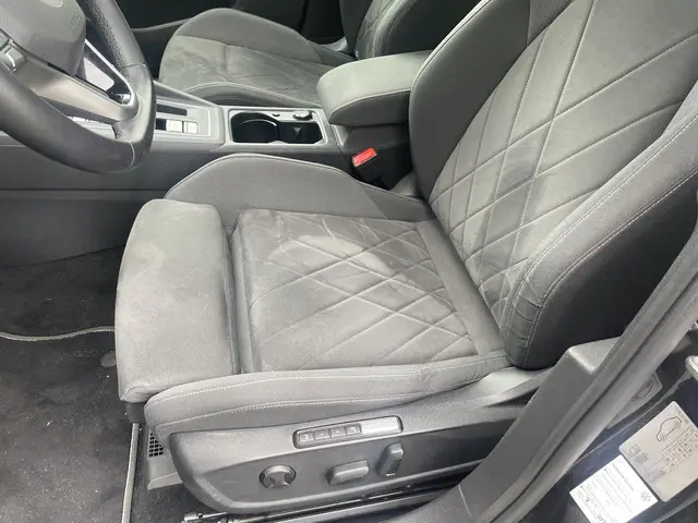 Volkswagen Golf 1.5 eTSI R-Line 2020 Benzine 17