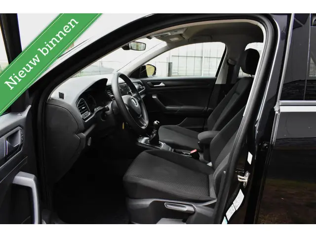 Volkswagen T-Roc Turbo LED/NAVIGATIE/PDC/ETC.! 2018 Benzine 6