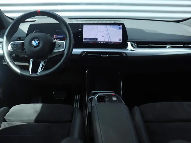 BMW X1 M35i 2024 Benzine 11