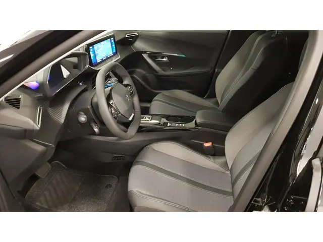 Peugeot e-2008 EV Allure Pack 50 kWh 2022 Elektrisch 6