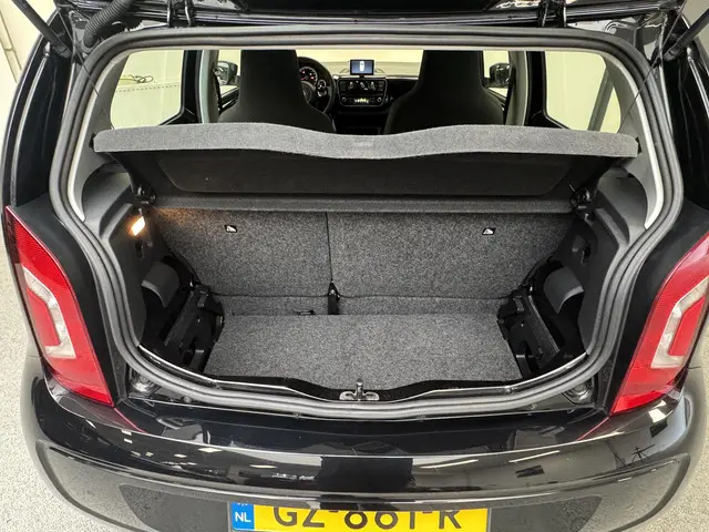 Volkswagen up! 1.0 Aut. High up! 2015 Benzine 13