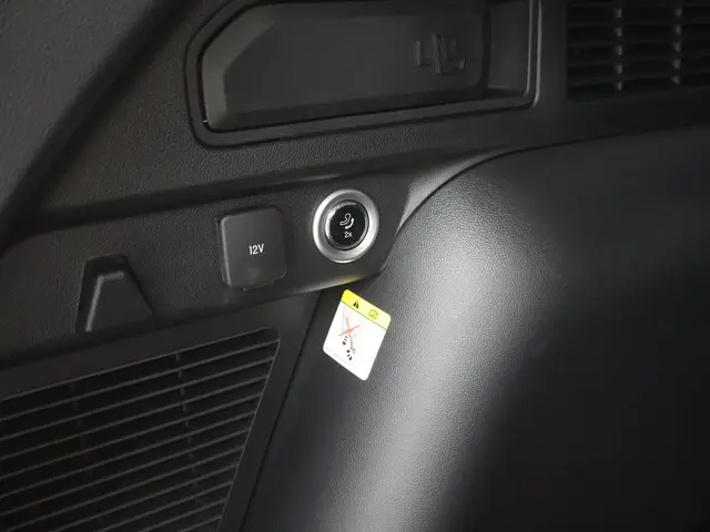 Ford Kuga 2.5 PHEV Active X 2025 Hybride Benzine 33