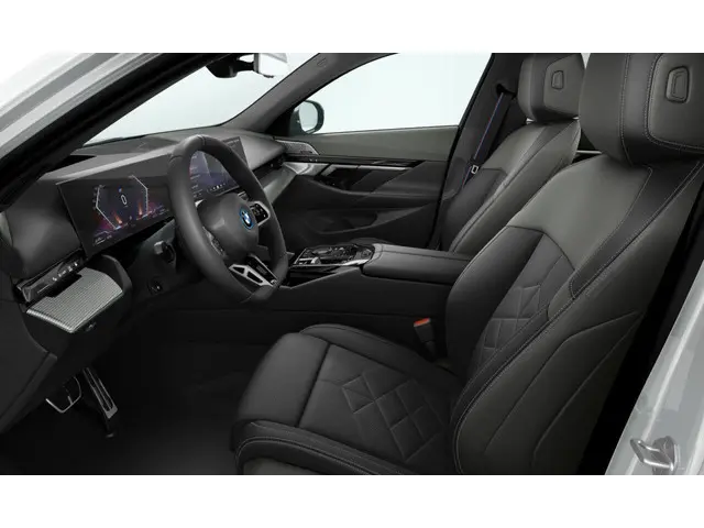 BMW 5 Serie Touring 2025 Hybride Benzine 3