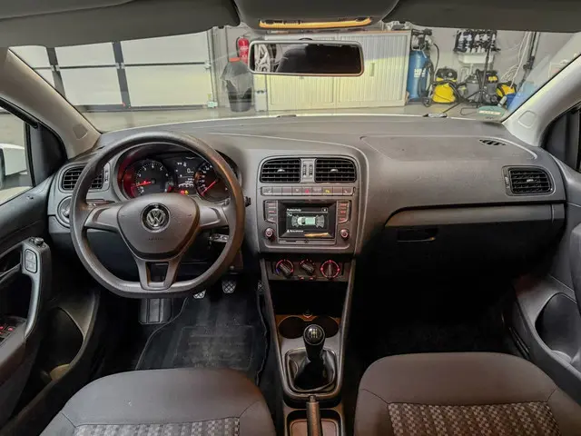 Volkswagen Polo 1.0 Comfortline 2014 Benzine 21