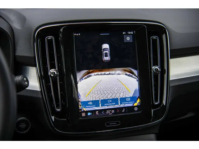 Volvo XC40 2.0 B4 Plus Dark 2025 Benzine 21