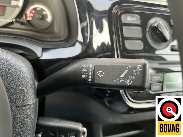 Volkswagen up! 1.0 move up! BlueMotion 2014 Benzine 18