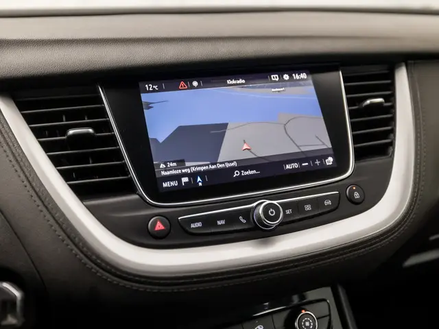 Opel Grandland X 1.2 Turbo Sport 2021 Benzine 25