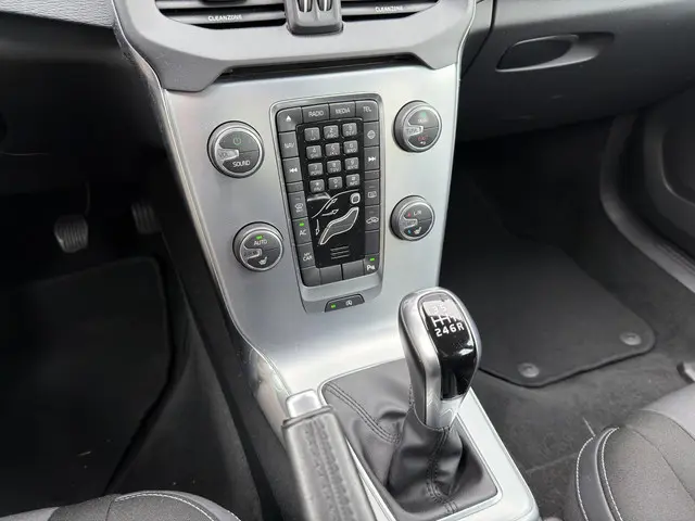 Volvo V40 2.0 T2 Nordic+ 2016 Benzine 9