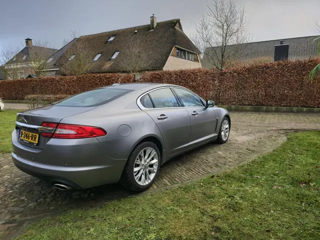 Jaguar XF 3.0D–LEER –CAMERA -NAVI –18” 2012 Diesel 3