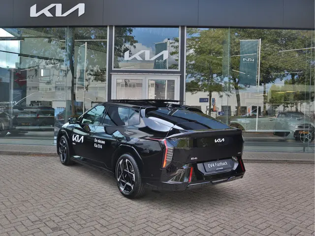 Kia EV4 Fastback GT-PlusLine 81.4 kWh 2025 Elektrisch 3