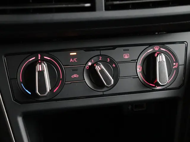 Volkswagen Polo 1.0 TSI Comfortline 2018 Benzine 16