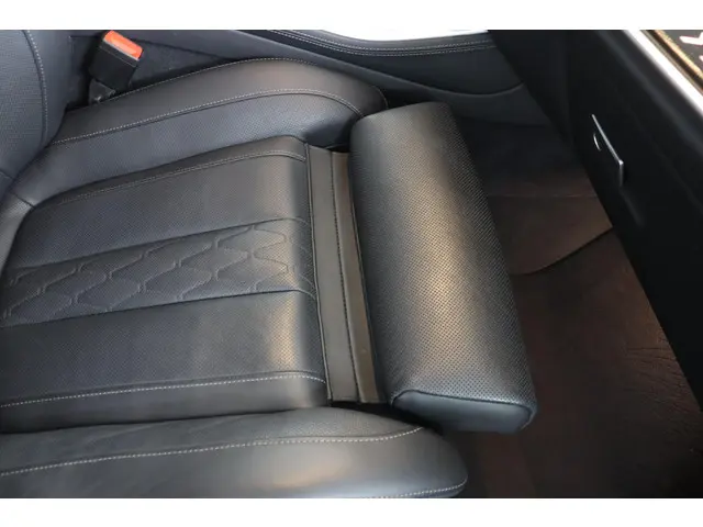 BMW X5 xDrive50e 2025 Hybride Benzine 44