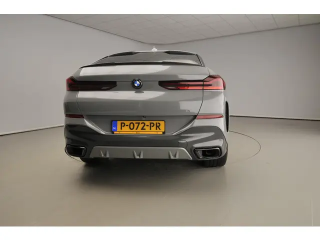 BMW X6 xDrive40i 2022 Benzine 3