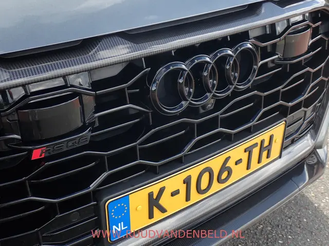 Audi RSQ8 4.0TFSI QUATTRO 2021 Benzine 44