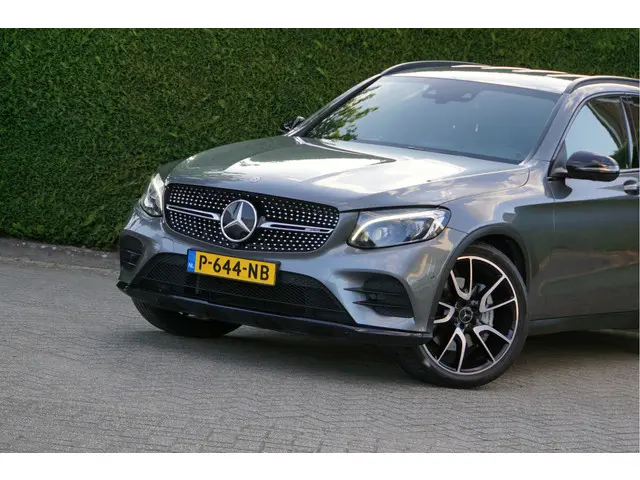 Mercedes-Benz GLC AMG GLC 43 4MATIC Night 2018 Benzine 23