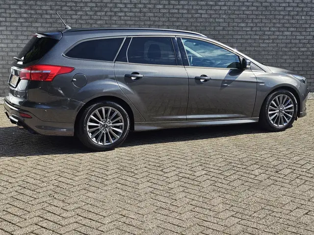 Ford Focus 1.5 ST-line Automaat 2017 Benzine 5